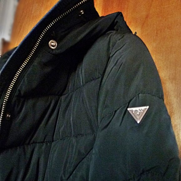 GUESS Women Hooded Puffer Jacket / Parka in Black - Picture 10 of 13